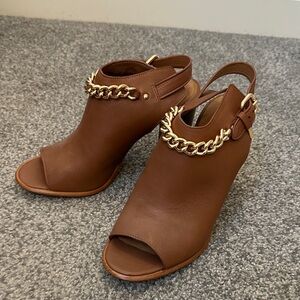 Coach Brown Leather Heels with Gold Chain